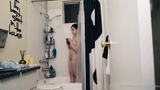 Tessa Fowler – Shower | celebwhore